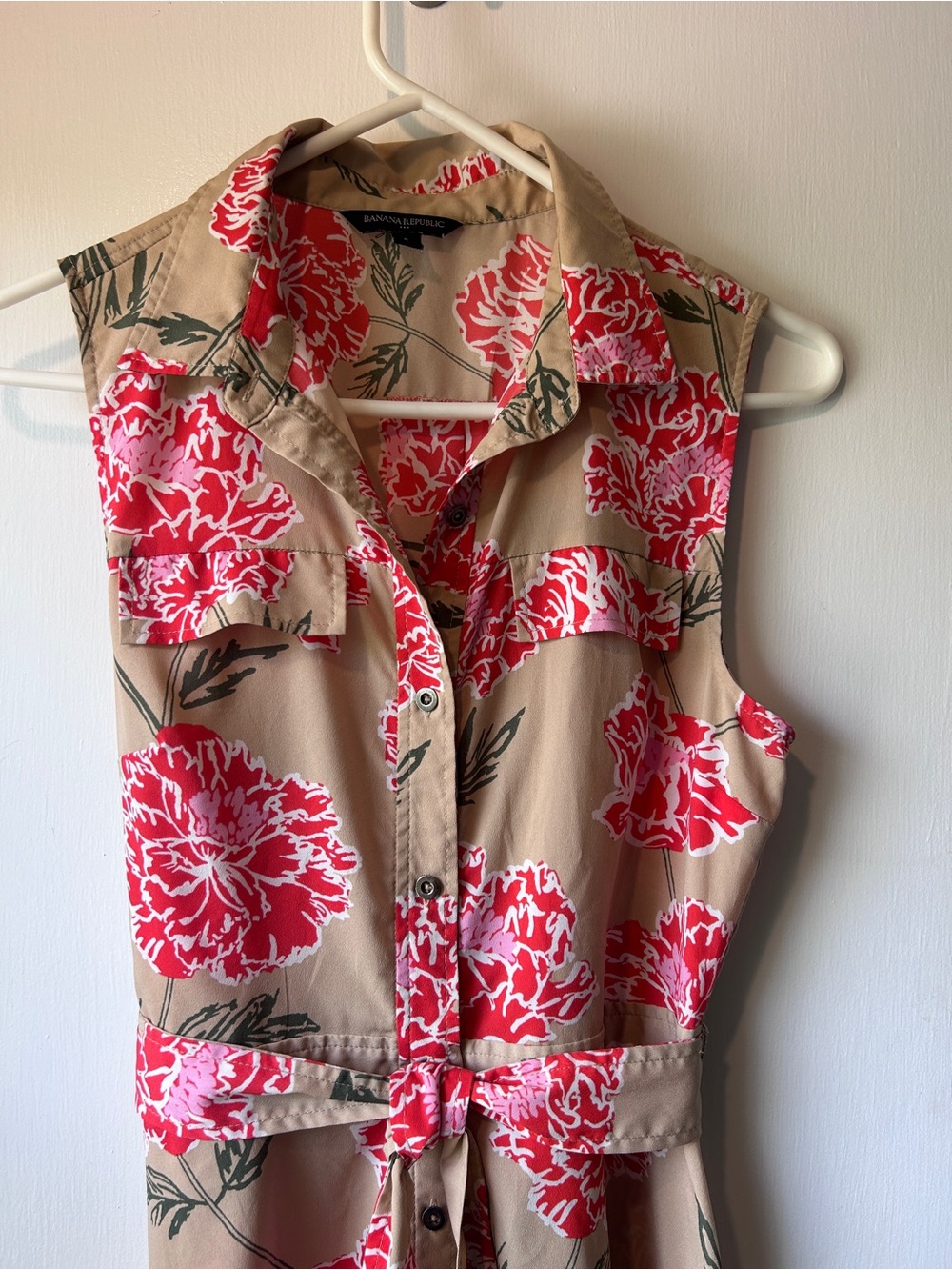 Banana Republic Beige Midi Shirt Dress with Pink Red Floral Print - Picture 2 of 5
